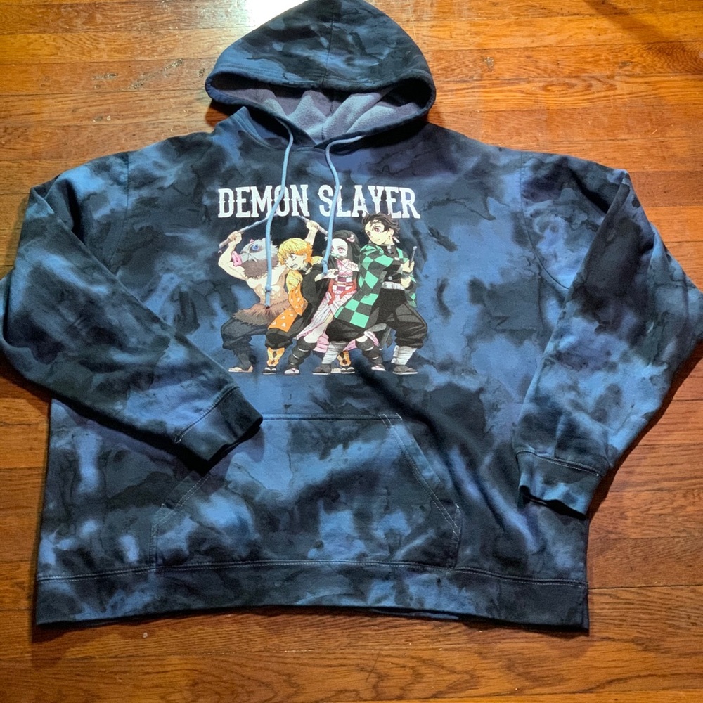(BRAND NEW) Demon slayer hoodie (FIT LIKE XL)